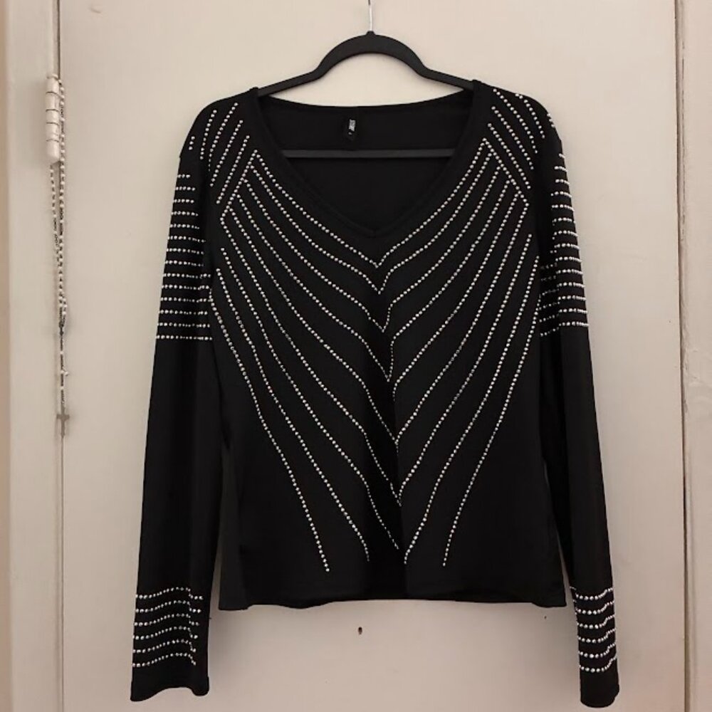 Stylene Black Embellished V-Neck Top – Size Large
